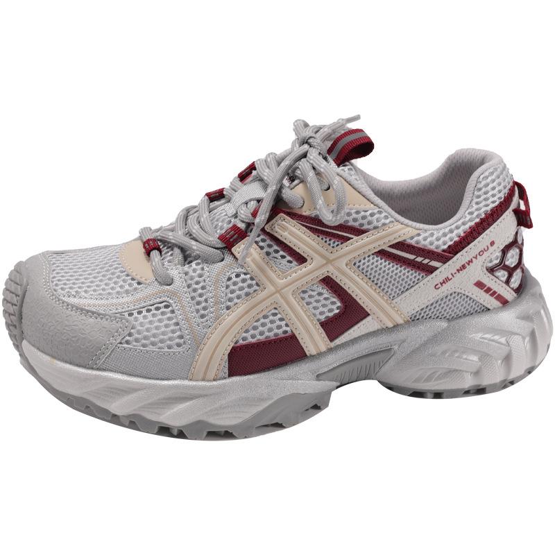 Retro lightweight dad shoes women's 2025 new thick-soled versatile color matching breathable foot small casual sports sneakers