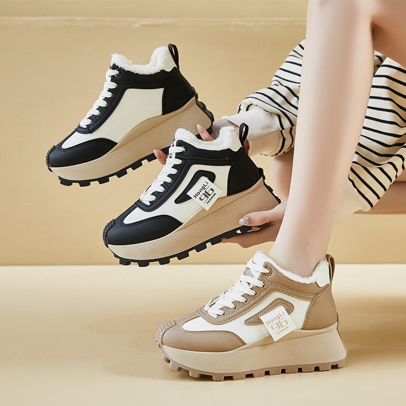 Vintervarme snøstøvler for kvinner Sklisikre chunky plattform joggesko med fuskepelsfôr Snøresko for tennis og gåing Kvinners komfortable korte boots