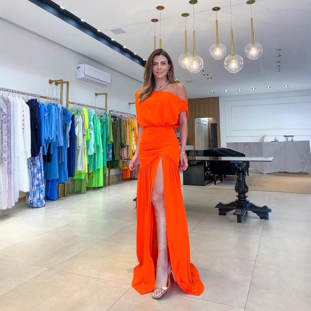 2023 Buntes One-Shoulder Abendkleid mit Schlitz und tailliertem Bund