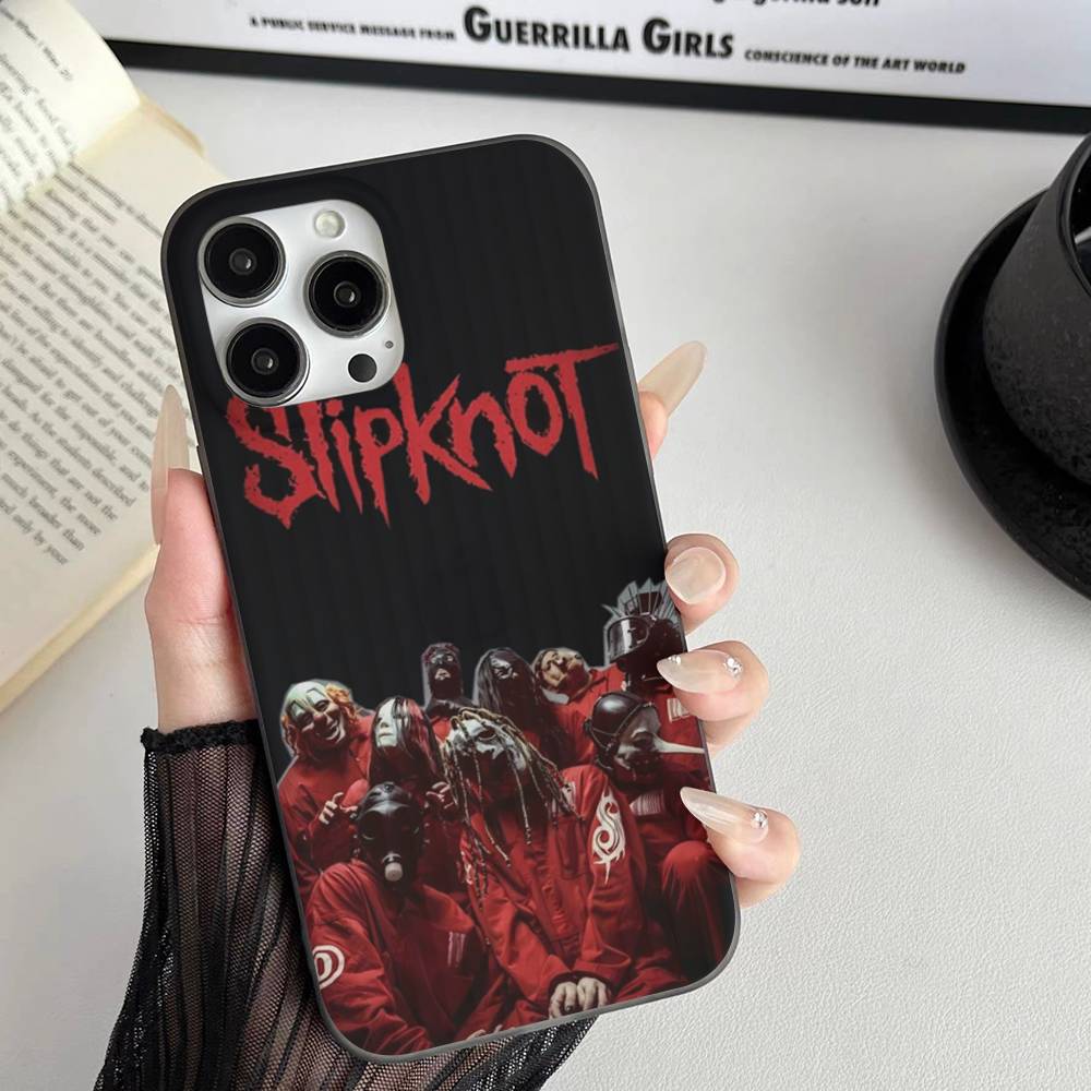 Slipknot Band For Phone 17 16 15 14 13 12 11 Pro Max Plus Pro Air Phone Case Corrugated Stripe Back Cover
