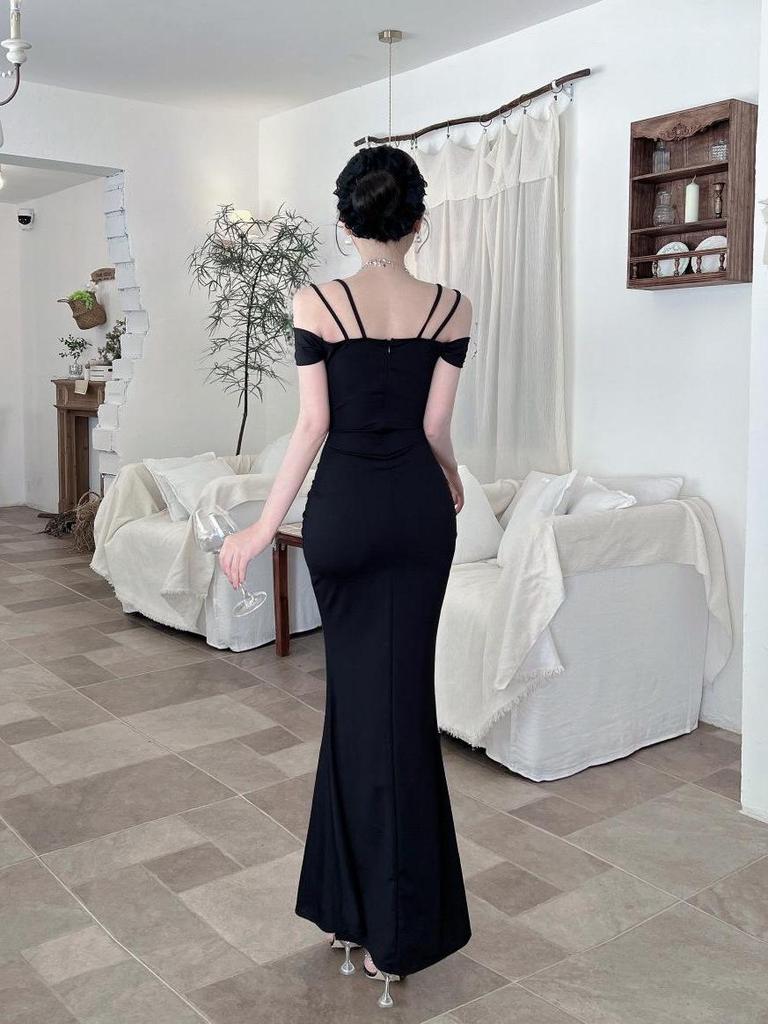 Rochie de seară elegantă cu umerii goi: Rochie Bodycon Sexy Decolteu Adânc și Crăpătură Înaltă pentru Femei Mature