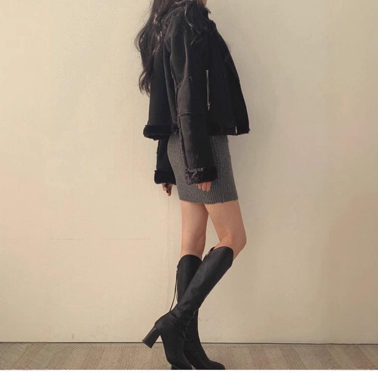 Women's Slimming V-Neck Knitted Sweater Dress - Autumn/Winter, Sexy Slim-Fit, Tight Hip-Hugging Design