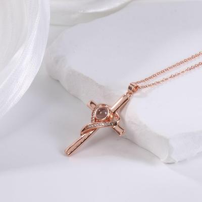 Heart-Shaped Projection Necklace: 'I Love You' In 100 Languages - Perfect Couple's Gift