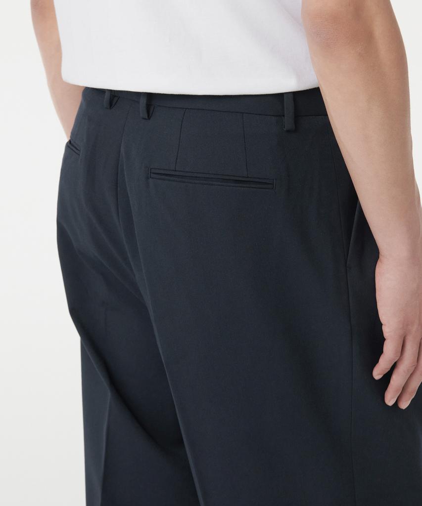 MUSINSA STANDARD Three-Puck Semi-Balloon Slacks [Iron Gray]