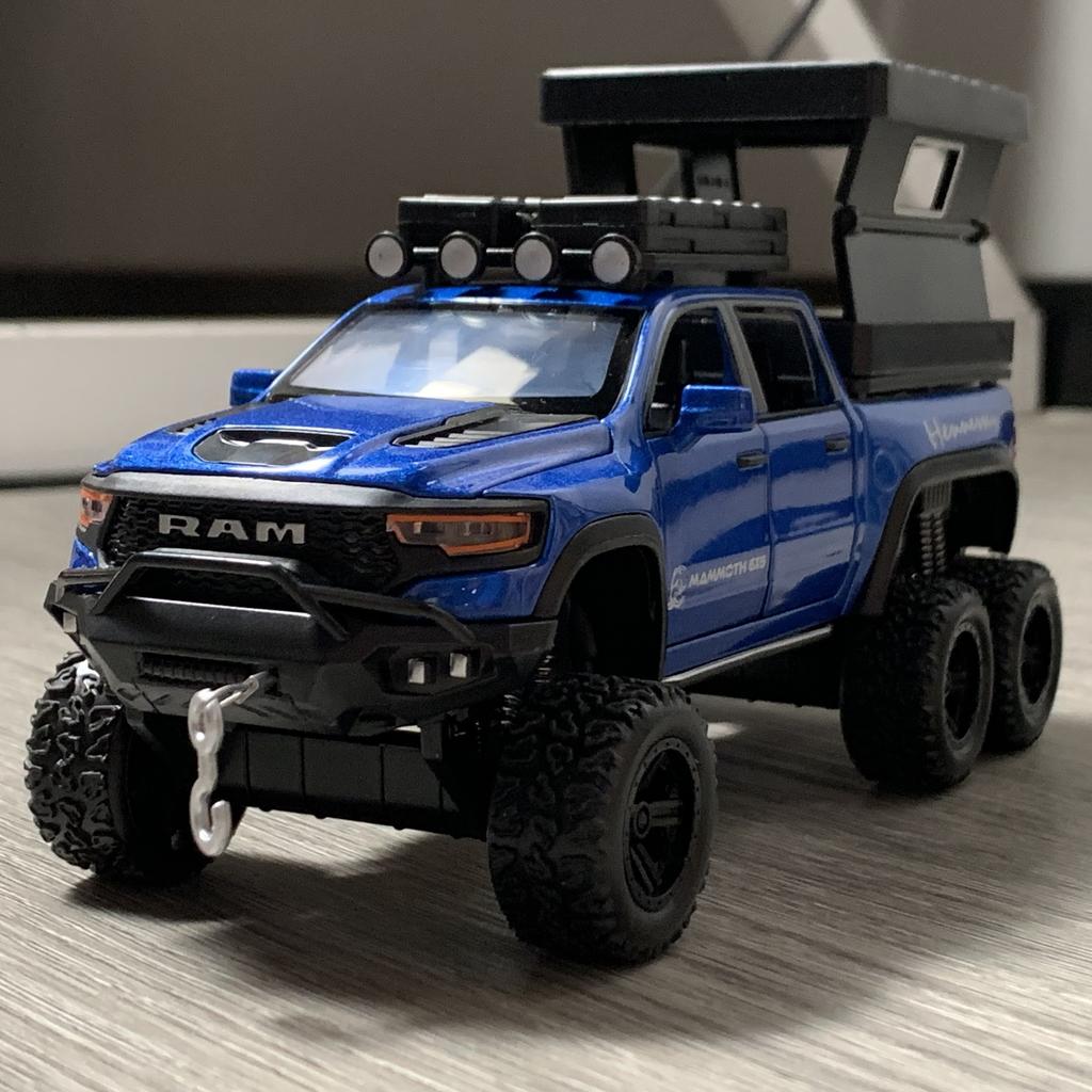 1:32 Dodge Tyrannosaurus RAM TRX Terräng-SUV Pickupbil Legerad Bilmodell Ljud och Ljus Pull Back Barnleksak Samlarobjekt