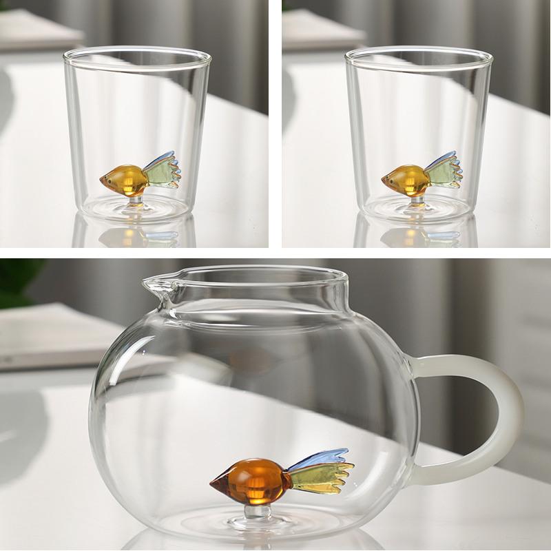 Fish Christmas Tree Under Bottom Glass Pitcher and 2 Cups Set 1600ML Glass Tea Pitcher for Drinks Coffee Milk Water Jugs Gift  1L