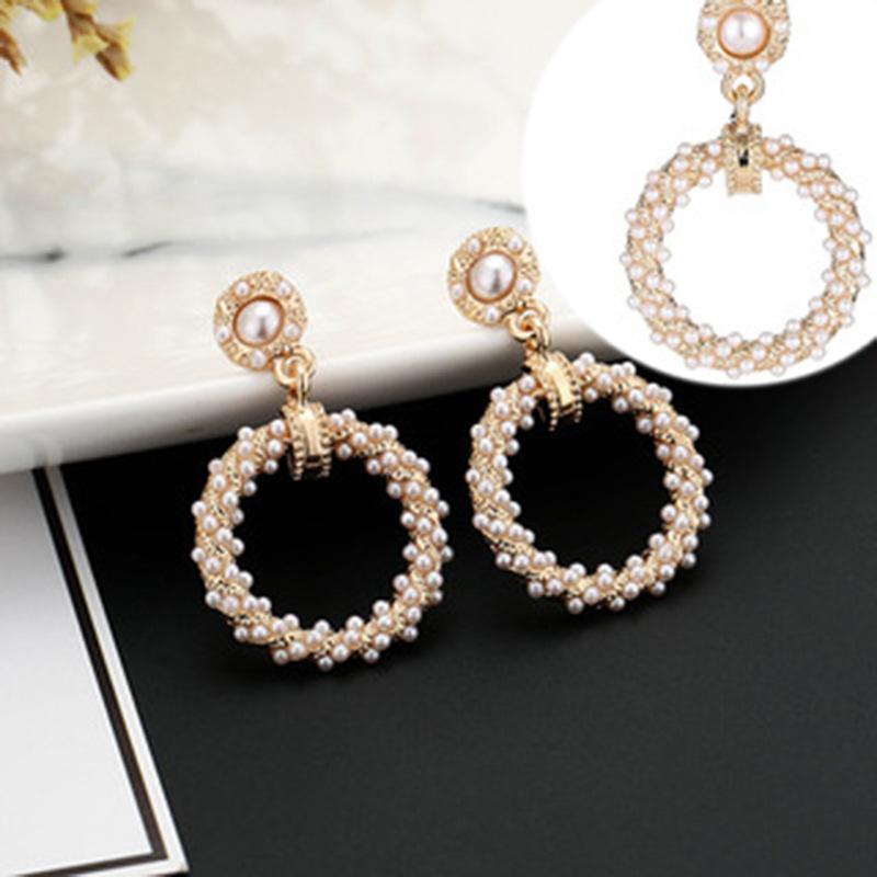 Silver needle Korean version of creative new temperament pearl stud earrings, simple and versatile geometric round fashion earrings