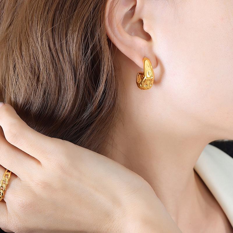 Elegant French Niche Brass C-Shaped Cheese Earrings - Non-fading, High Quality, Light Luxury