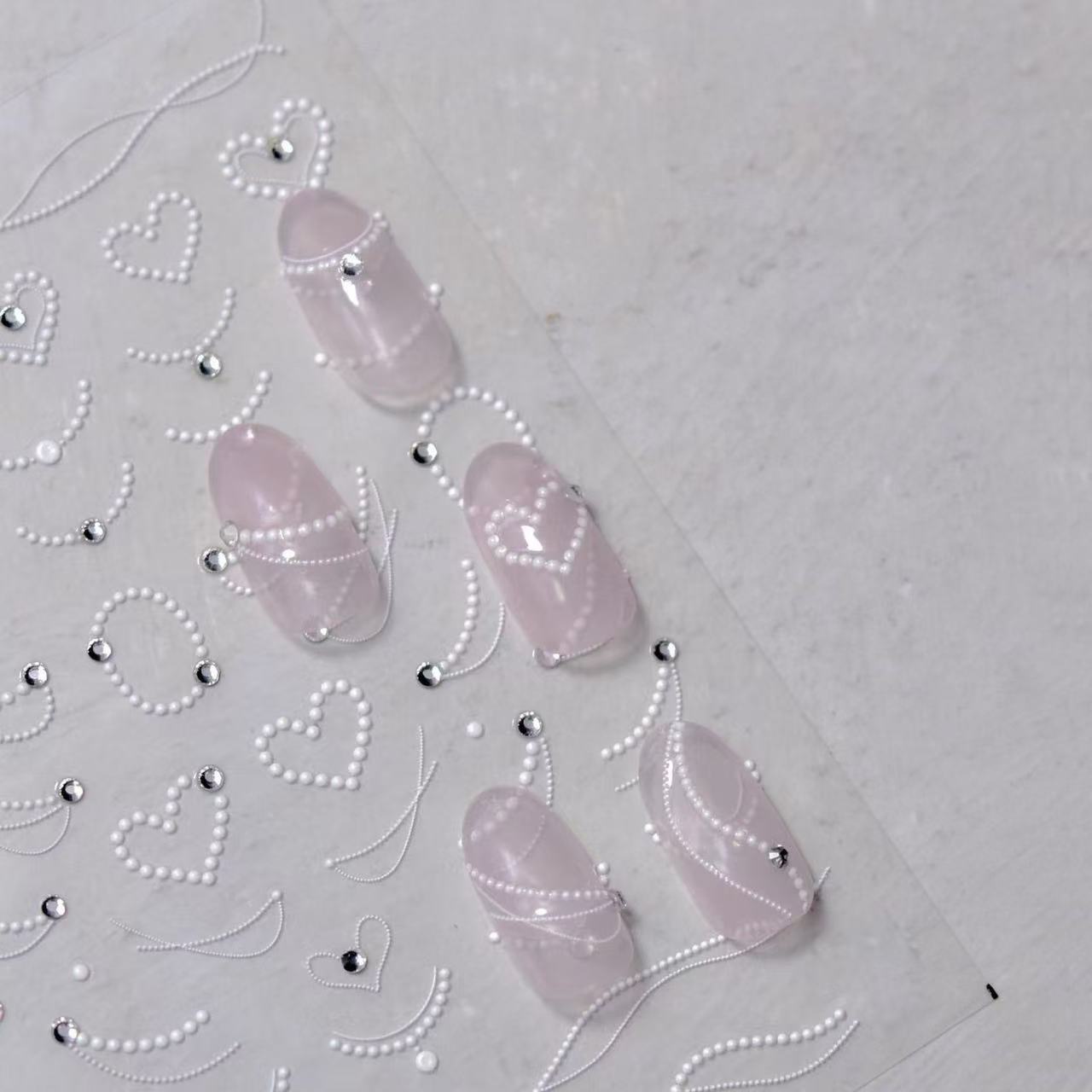 

Новая жемчужная цепочка наклейка для дизайна ногтей Готовая хрустальная бриллиантовая рельефная наклейка Белый пластырь для ногтей с клейкой основой crystal diamond