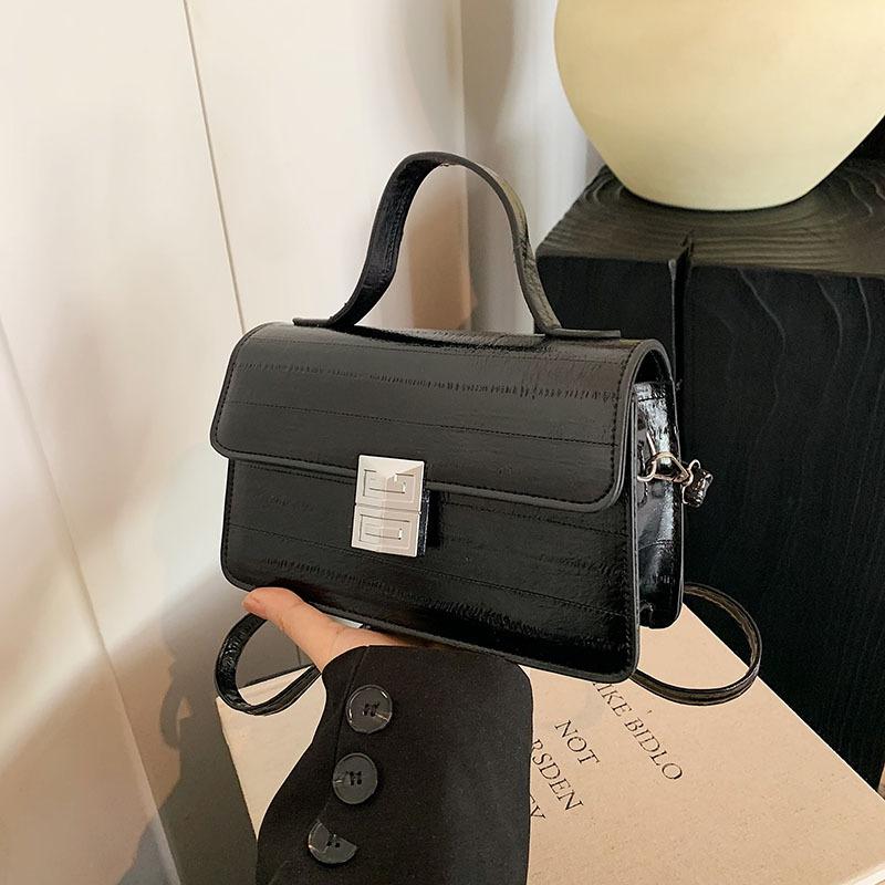 

Leather Trendy Pu Shoulder Bag For Women 2024 Stylish Summer Medium Handbag чорний
