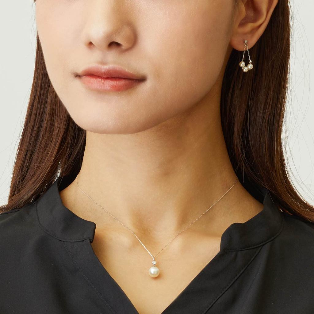 Lala Christie Akoya Pearl Necklace with a Single Diamond in Pt900 Platinum Women's (0.07ct) (lp56-0006-pt)