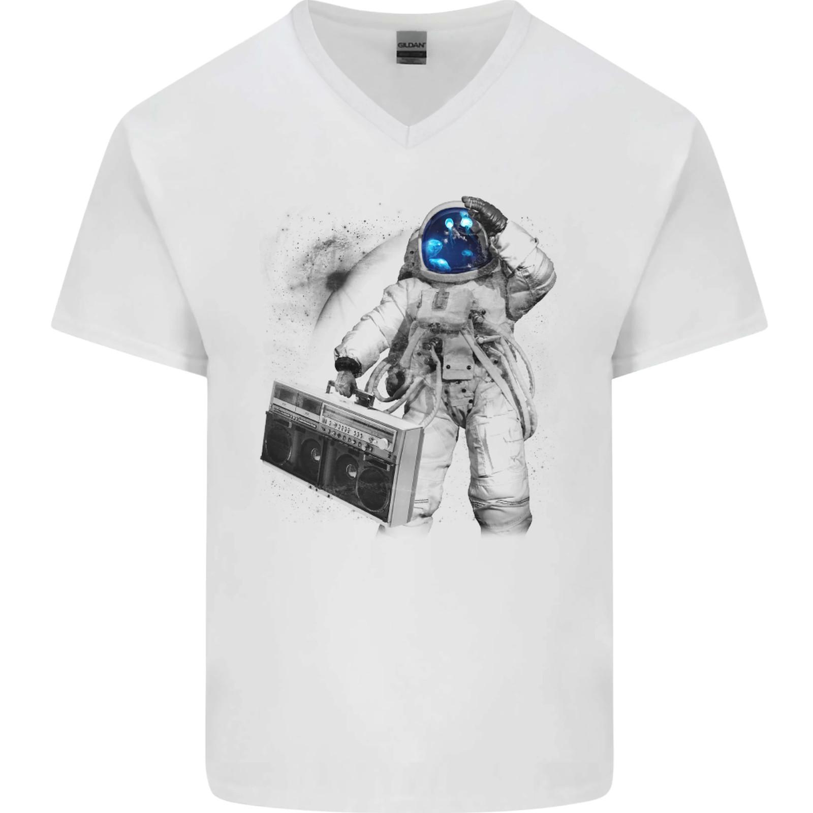 Space Ghetto Blaster Astronaut Music Mens VNeck Cotton T-shirt L