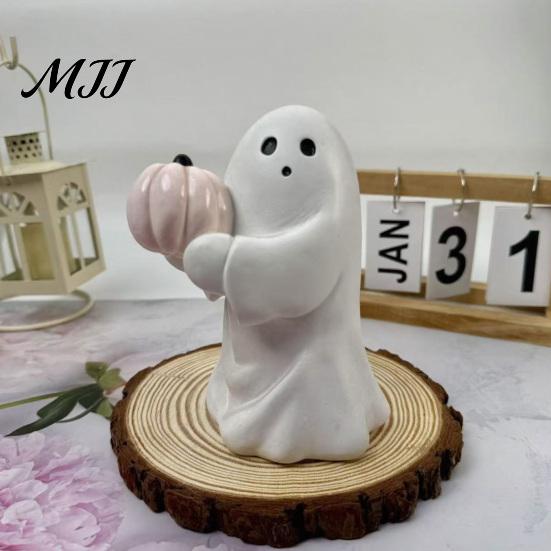 Spooky Ghost Decor Ornament, Bat Pumpkin Model Halloween Decoration, Resin Durable Ornament Figurine for Home Desktop Garden