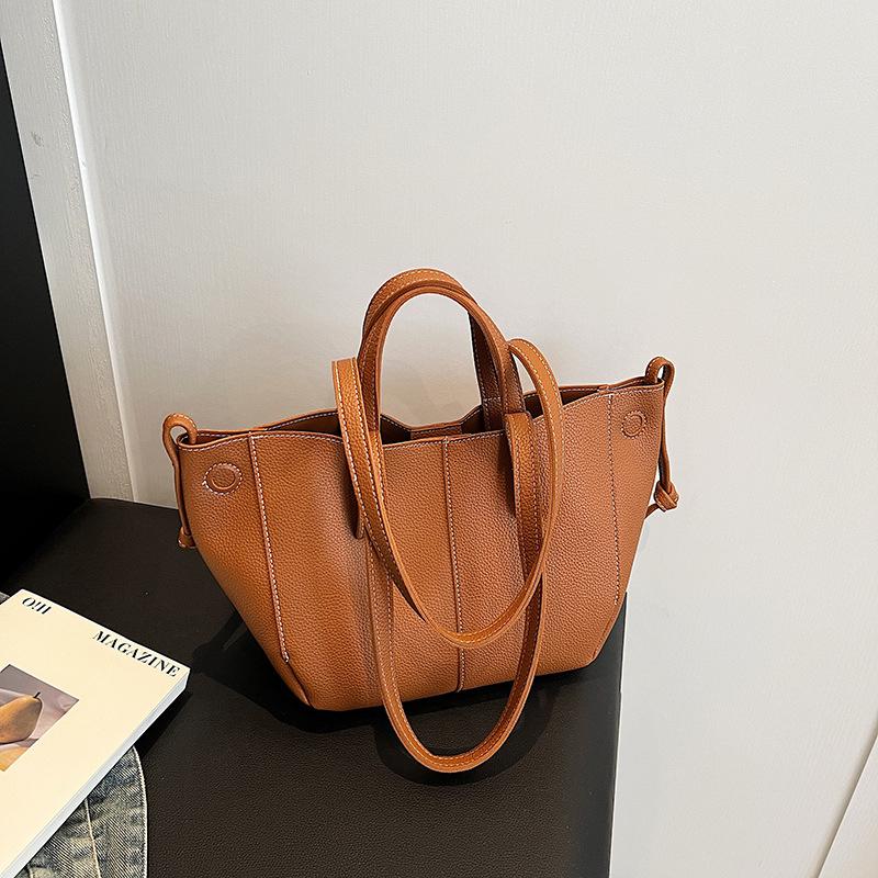 Yogodlns PU Leather Women's Large Capacity Bucket Shoulder Bags Trend Aesthetic Solid Color Luxury All-match Crossbody Bag