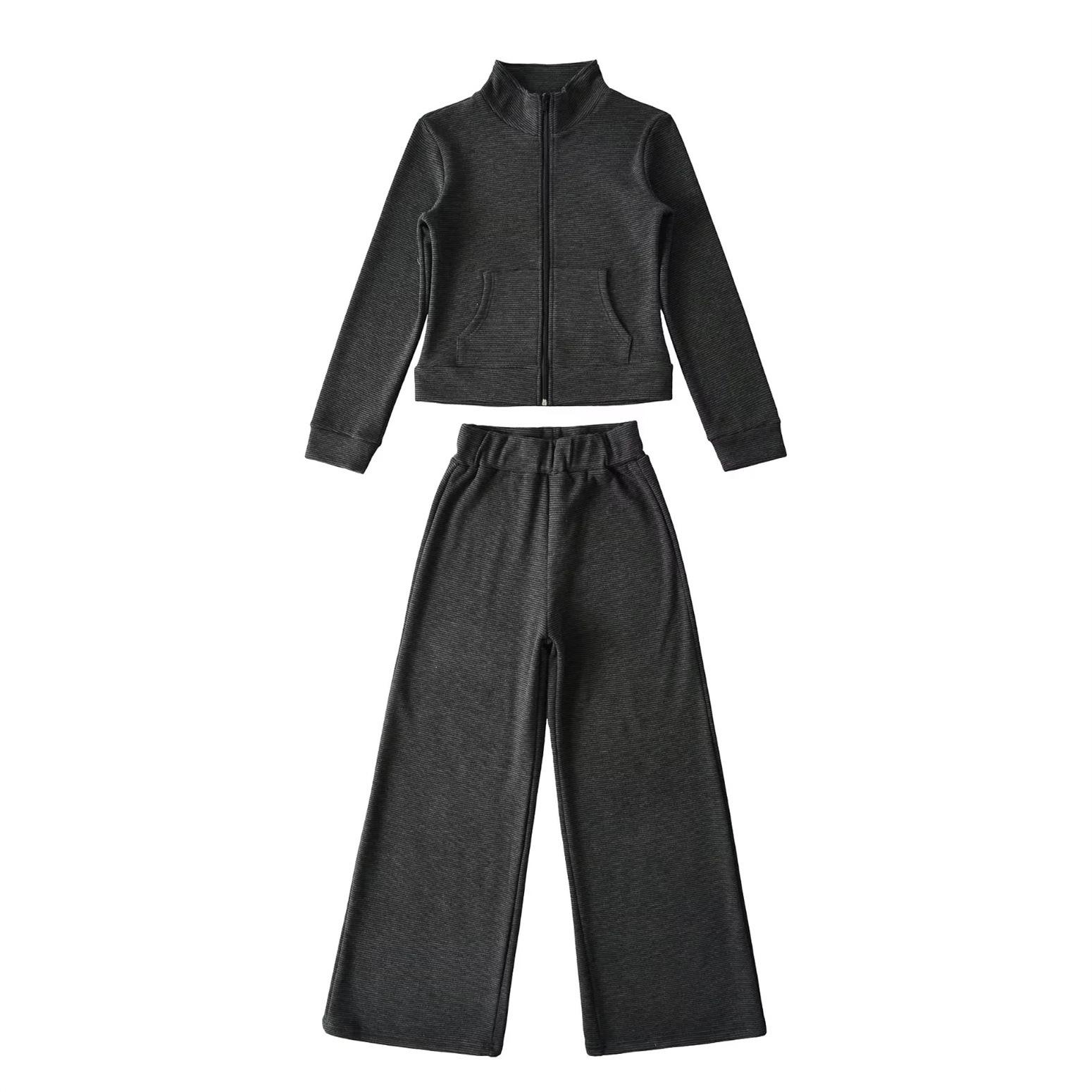 

Women s Autumn Stand Collar Hoodie Set with Striped Velvet Wide-Leg Pants Medium черный серый