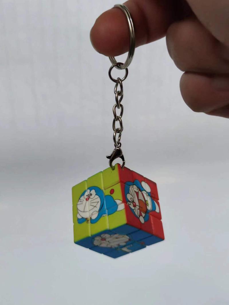 

Памятный аниме-брелок «Нэчжа» с трехслойным магическим кубиком и дизайном идиом с химическими элементами