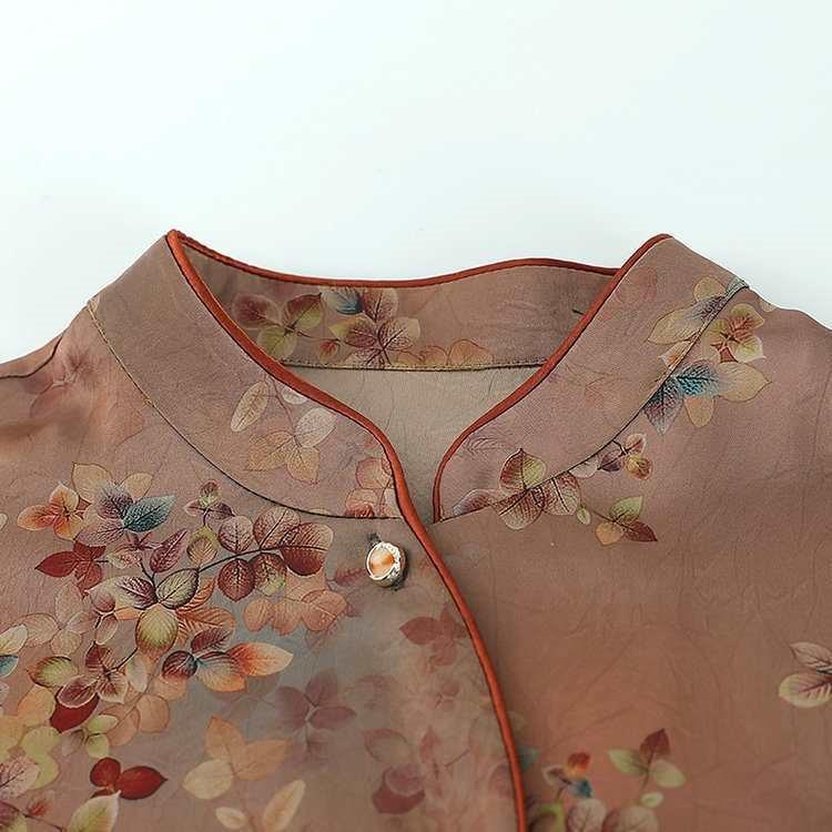 Elegant Spring Blouse for Middle-aged & Elderly Women - Chinese Style Mother's Top