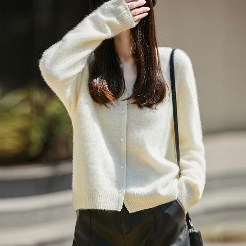 Women's Korean-Style Brushed Wool Cardigan - Round Neck, Chic Knit Outerwear Sweater, New for 2025.