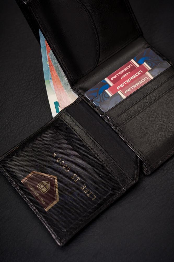 Classic Men's Wallet Made of Natural Leather - Peterson