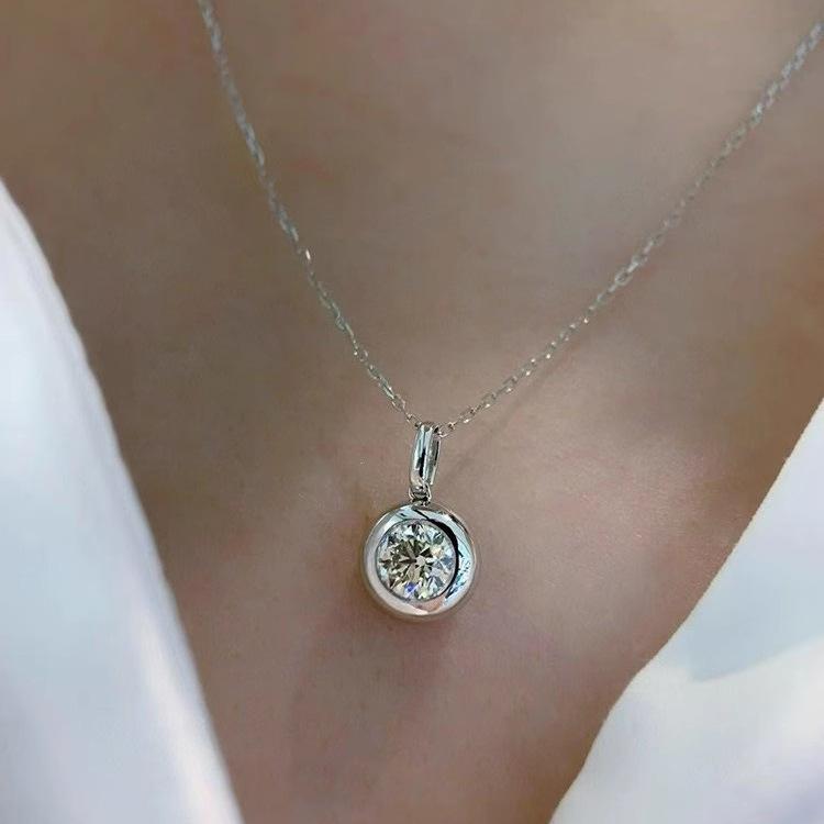 Light Luxury Simple 1 Carat Bubble Diamond Pendant Inlaid With Eight Hearts And Eight Arrows High Carbon Diamond Small Round Diamond Necklace Women