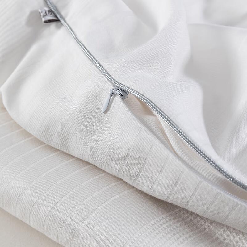 Muji All-Season Cotton Sateen Mulberry Silk Duvet