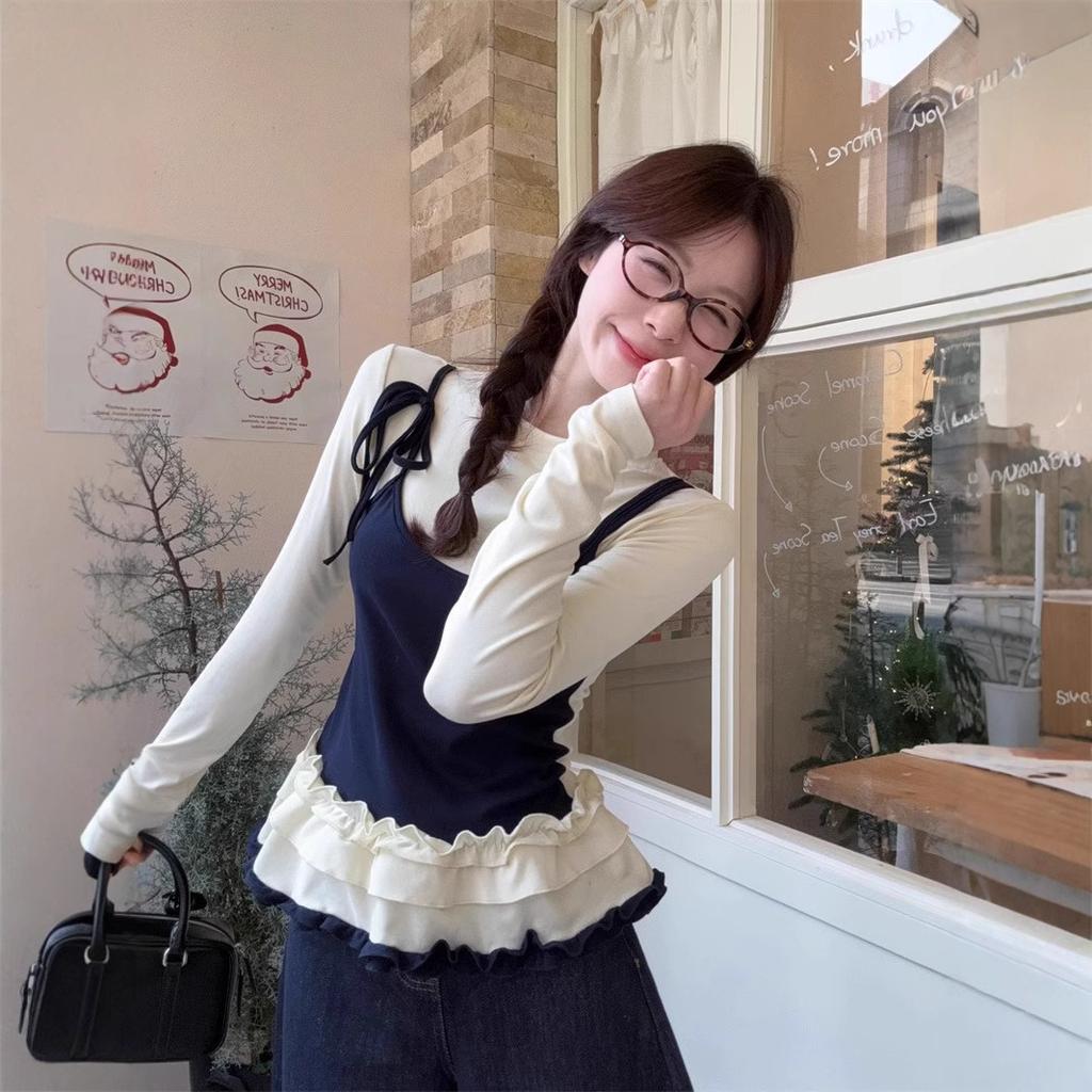 Sweet wind age-reducing fake two-piece long-sleeved T-shirt women's spring niche fungus lace inner with thin short top