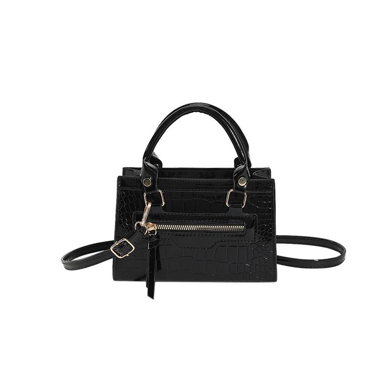 Bag Women's 2025 Summer New Fashion Handbag Trendy Simple Small Satchel Personalized Ins Shoulder Zipper Small Bag