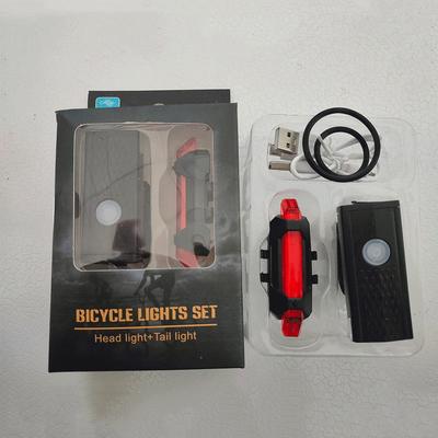 USB-ről tölthető LED kerékpárvilágítás szett: 2255 Fényszóró és Hátsó Lámpa, Vízálló Kerékpáros Kiegészítő Mountain Bike-okhoz