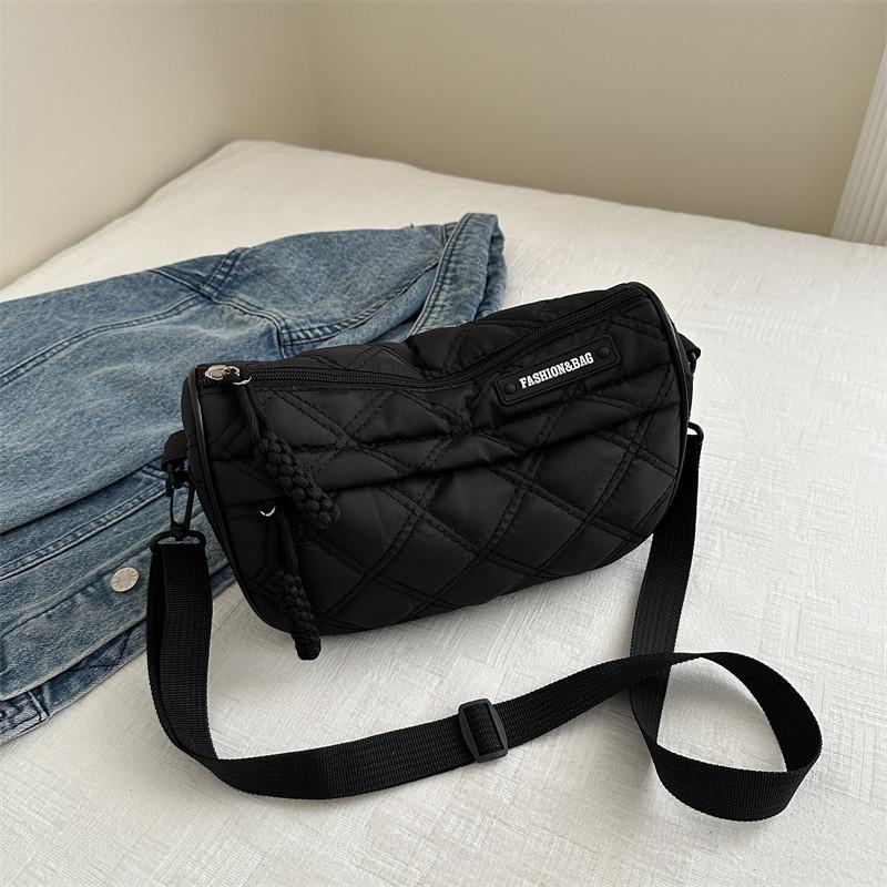 Vintage-inspired Fashionable Crossbody Bag With Oxford Cloth For Trendy Women