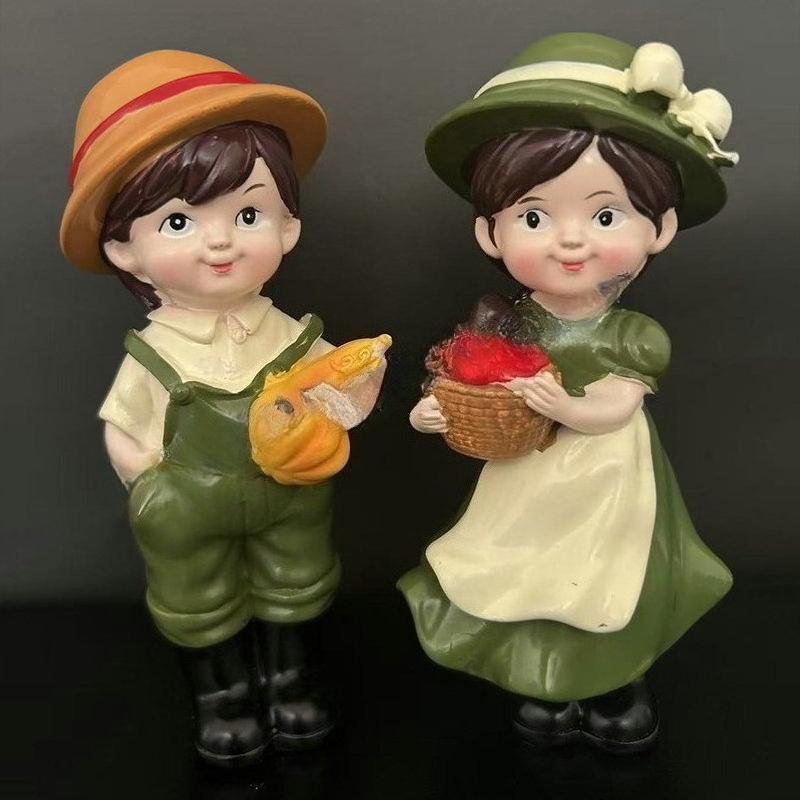 Cute Cartoon Doll Ornaments of Rural Sun Hats, Garden Couple Decorations and Home Ornaments