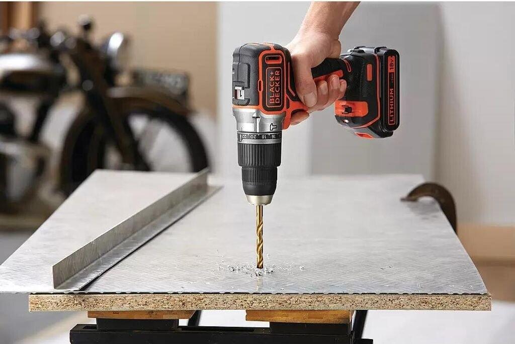 Шуруповёрт ударный аккумуляторный Black & Decker BL188N без аккумулятора и зарядного