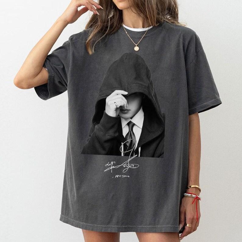 T-shirt Unisexe Signature des Membres Bangtan Arirang, Tournée Mondiale BTS 2026 BT21, T-shirt de Concert BTS, T-shirt Rétro Années 90, Produits Dérivés BTS, Cadeaux pour Fans de Musique Kpop