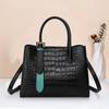 Women's New Style Counter Large Capacity Mother Women's Fashionable and Atmospheric Shoulder Bag Women