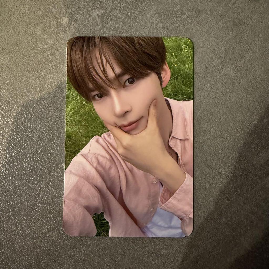 [USED] ZB1 ZEBONE Song Hanbin trading card with muu