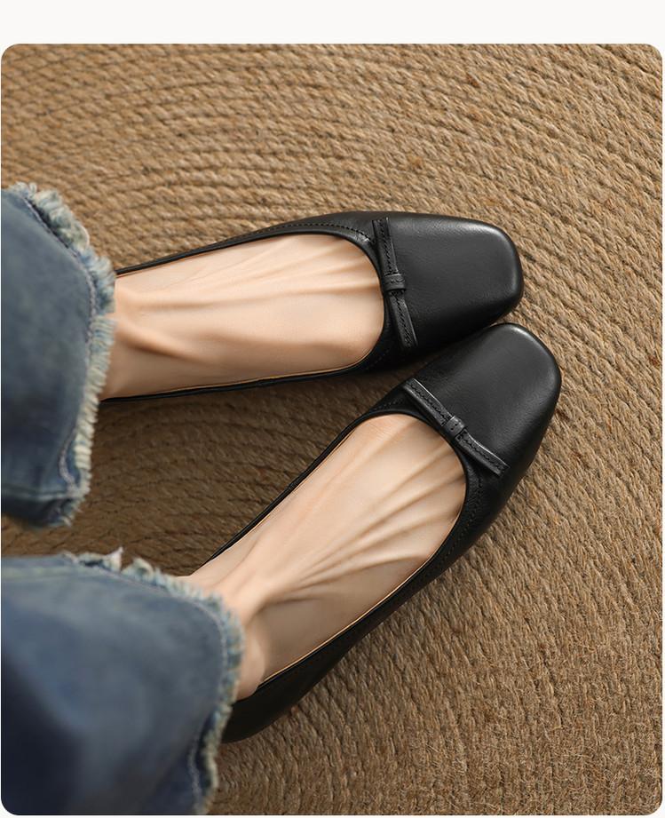 Soft and non-grinding feet~ Simple and versatile bow single shoes square head flat bottom 2025 spring new wipe leather work