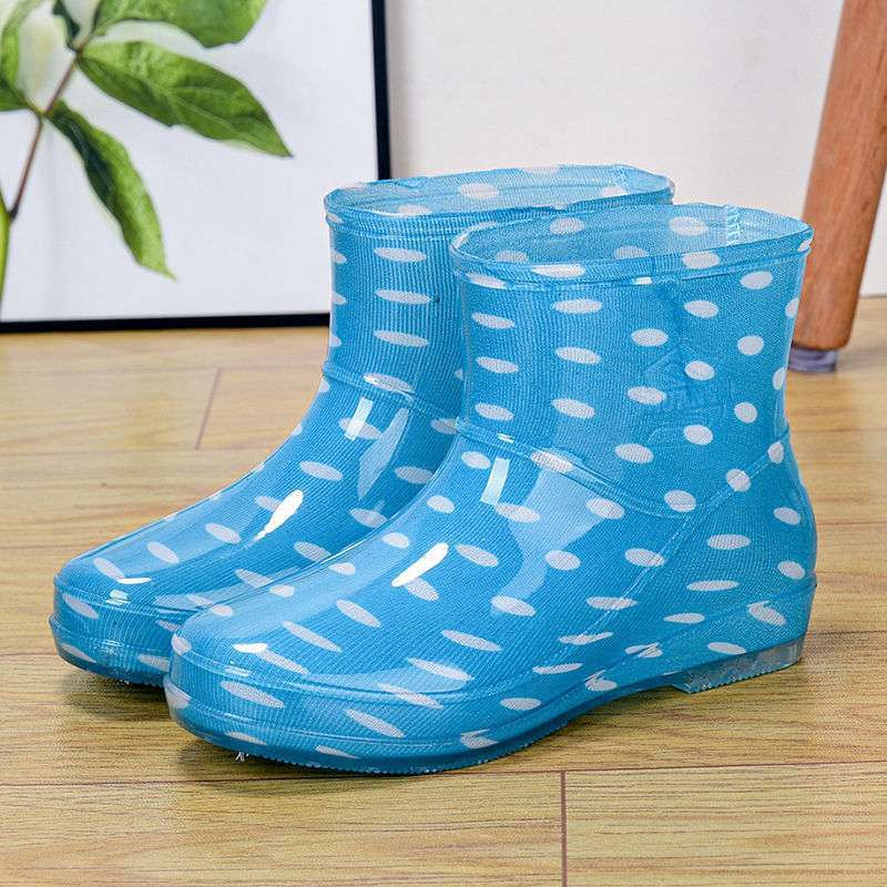 Fashion kitchen work waterproof shoes rain shoes rain boots women's summer adult treading rubber shoes short tube non-slip cover shoes water boots