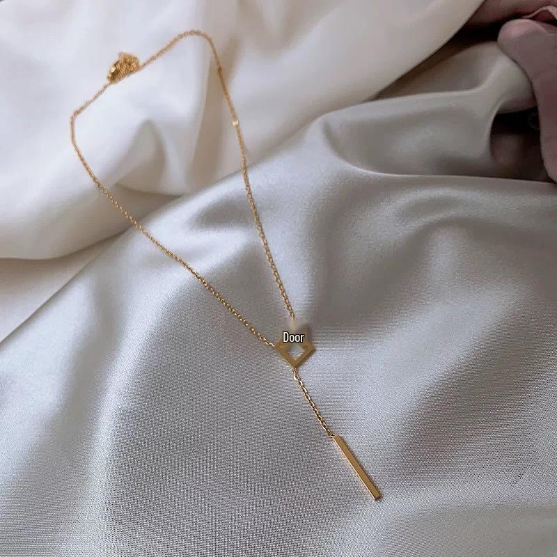 Titanium Steel Gold Brick Necklace for Women - Luxury 2025 Style, High-End Sweater and Collarbone Chain, Non-Fading.