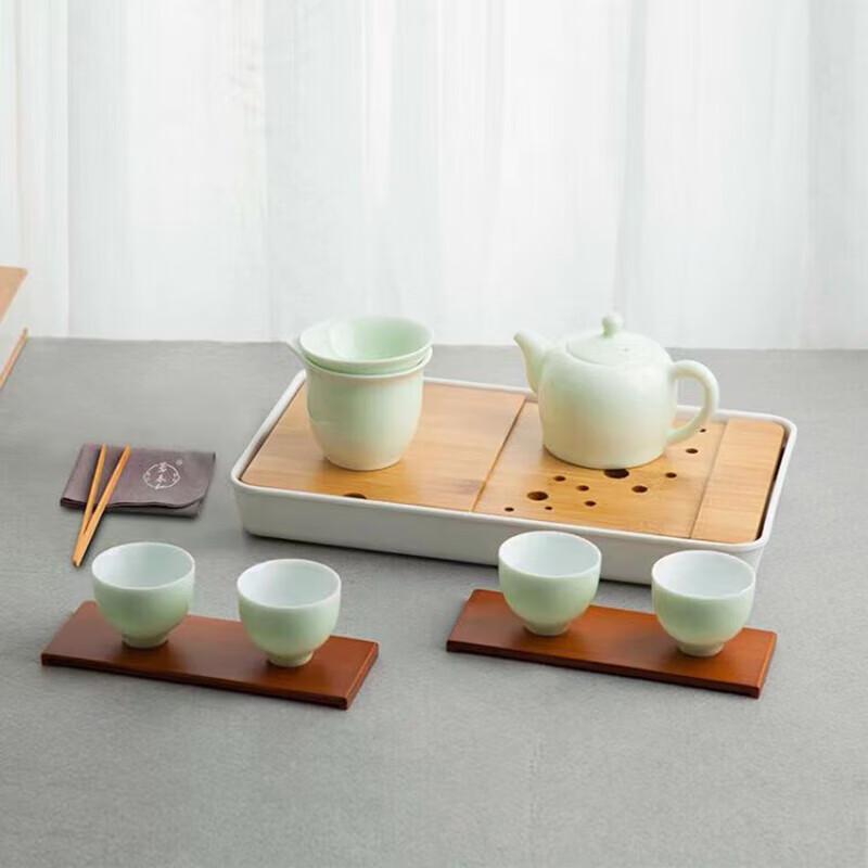 Wanchunhe Deluxe New Chinese Celadon Tea Gift Set