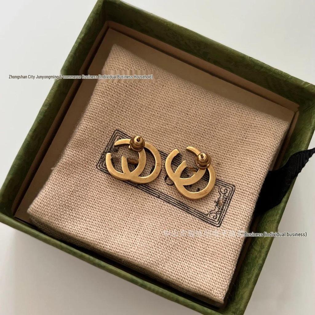 Vintage Doppel-C Antik-Bronze Ohrstecker – Damen Klassischer Used-Look
