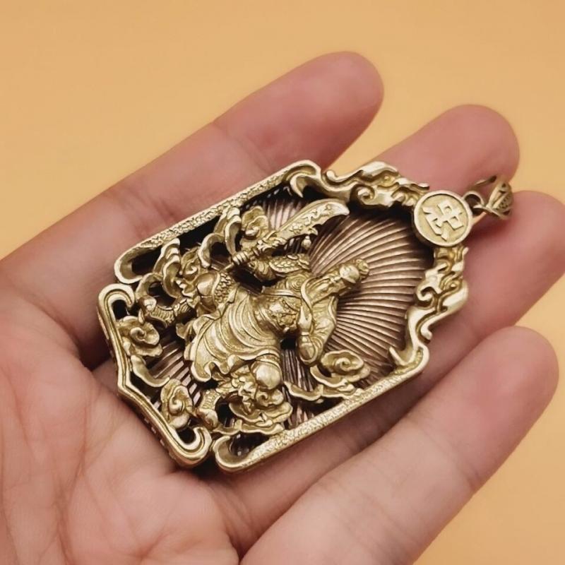 64Mm Small Curio China Bronze Hollow Out Exorcism Guan Yu Guan Gong Pendant Wealth Pendant