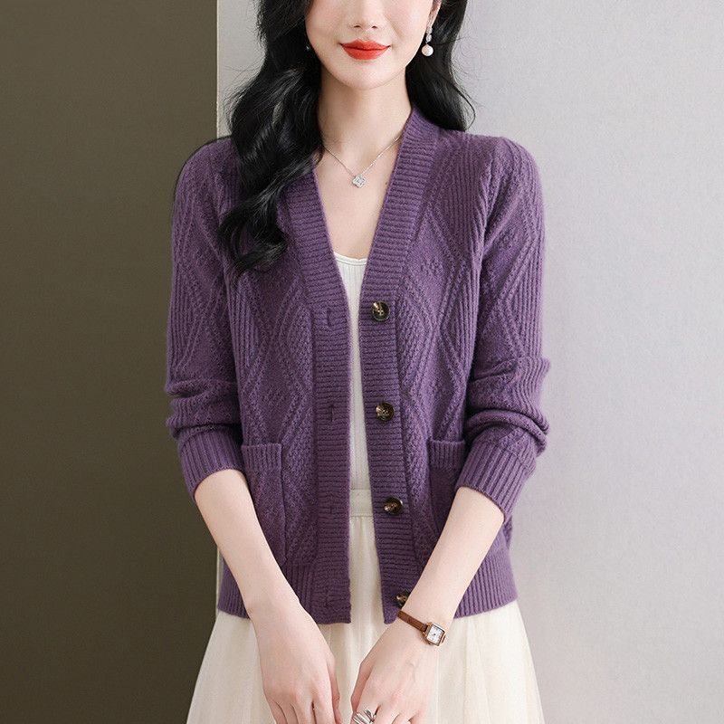 Women's Plus-Size V-Neck Sweater Jacket Loose Outer Wear Short Knit Cardigan for Spring & Autumn