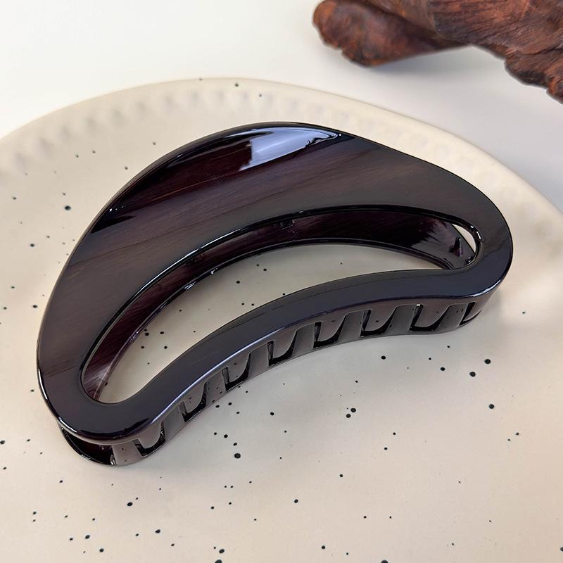 Retro Tortoiseshell Acrylic Large Hair Claw Fashion Hollow Crescent Hairpins Shark Clips Womens Temperament Barrettes Headbands