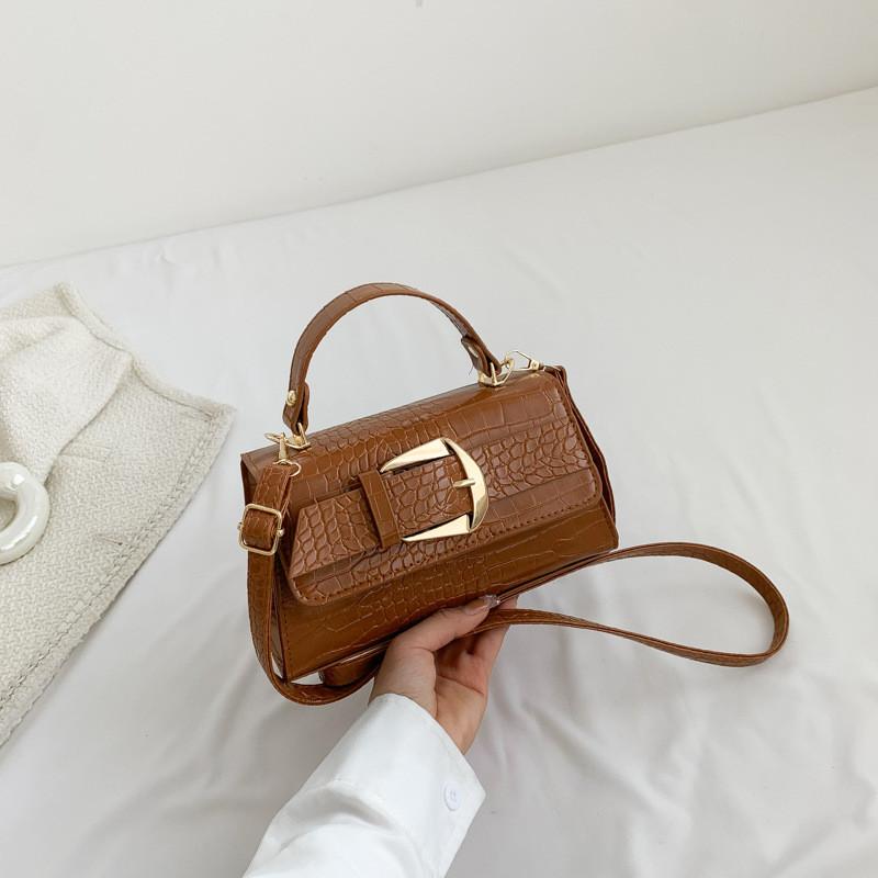 Modern Sleek Casual Women s Tote Bag Trendy 2023 Spring Summer Fashionable Crossbody Style коричневый