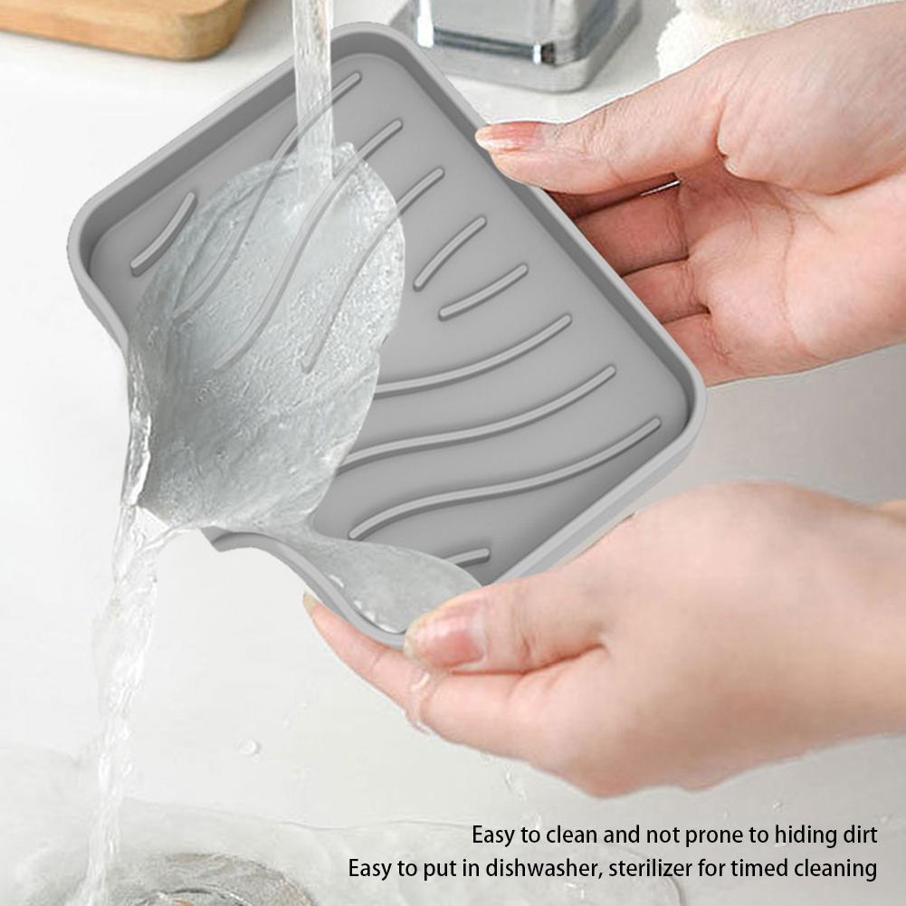 1PCS Silicone Drain Soap Dish Portable Self Draining Soap Box Kitchen Anti-slip Sink Soap Tray Sponge Drain Bathroom Soap Holder