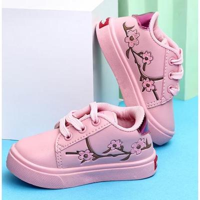 Girls Printed Lightweight Lace-up Sneakers