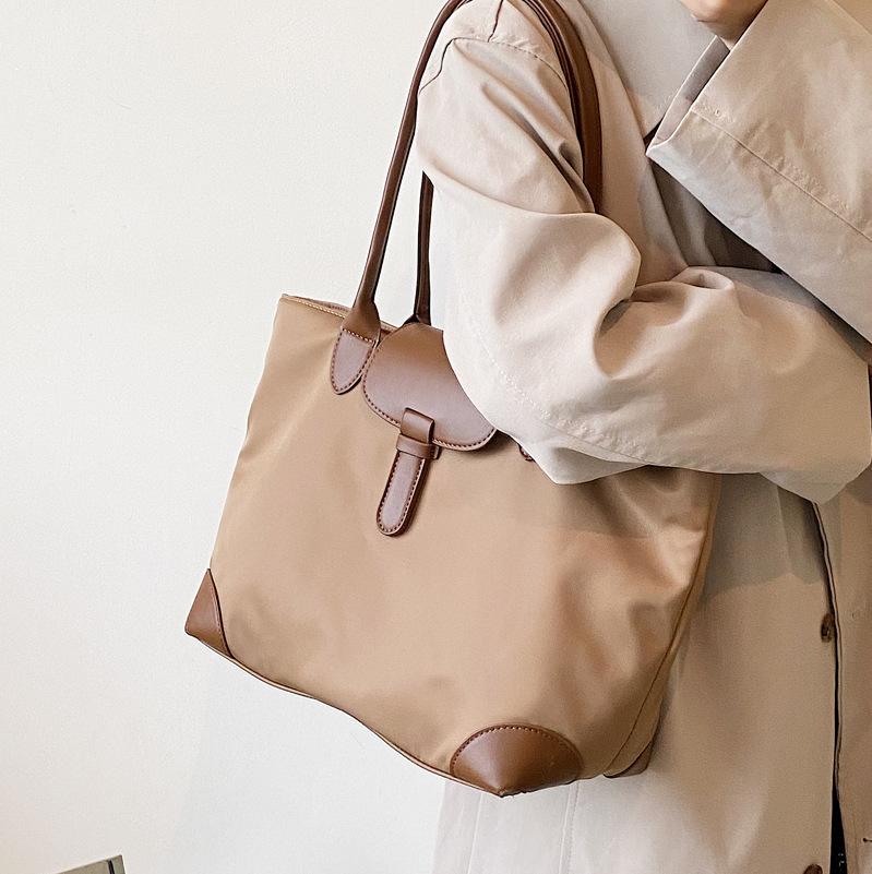 Large Capacity Fashion Tote Bag Simple Oxford Cloth Women's Bag 2025 New Versatile Casual Texture Shoulder Bag