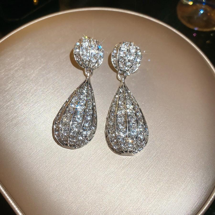 European & American Style Silver Needle Full Rhinestone Irregular Drop Earrings - Exquisite Luxury Design, Niche Fashion Versatile Earrings