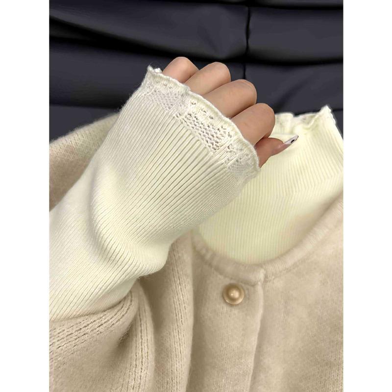 Beautiful lace semi-turtleneck knitted bottoming shirt for women in autumn and winter, stacked inside, long-sleeved top, soft waxy design sweater