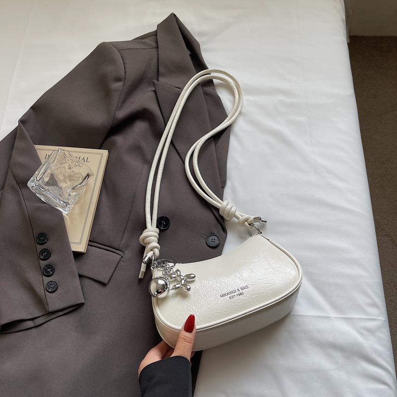 This year's popular textured bag women's 2025 summer new trendy fashion foreign style messenger bag foreign style shoulder armpit bag