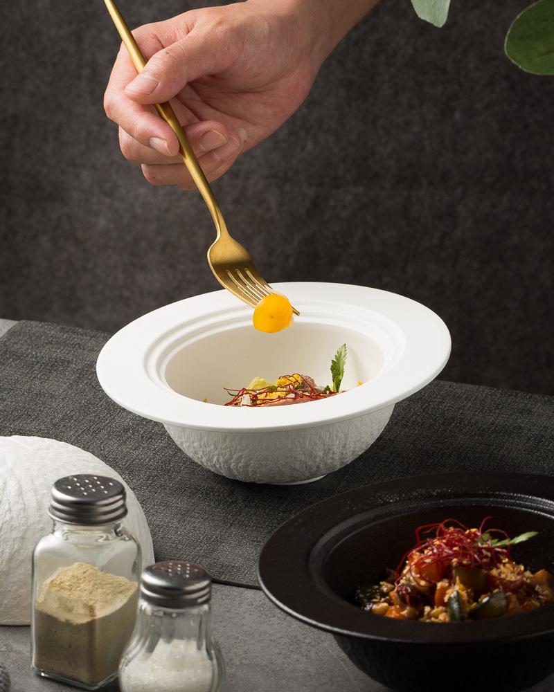 Creative Spherical Bowl with Dry Ice & Smoked Cloche - Modern Molecular Gastronomy Ceramic Tableware for Unique Dining Experience